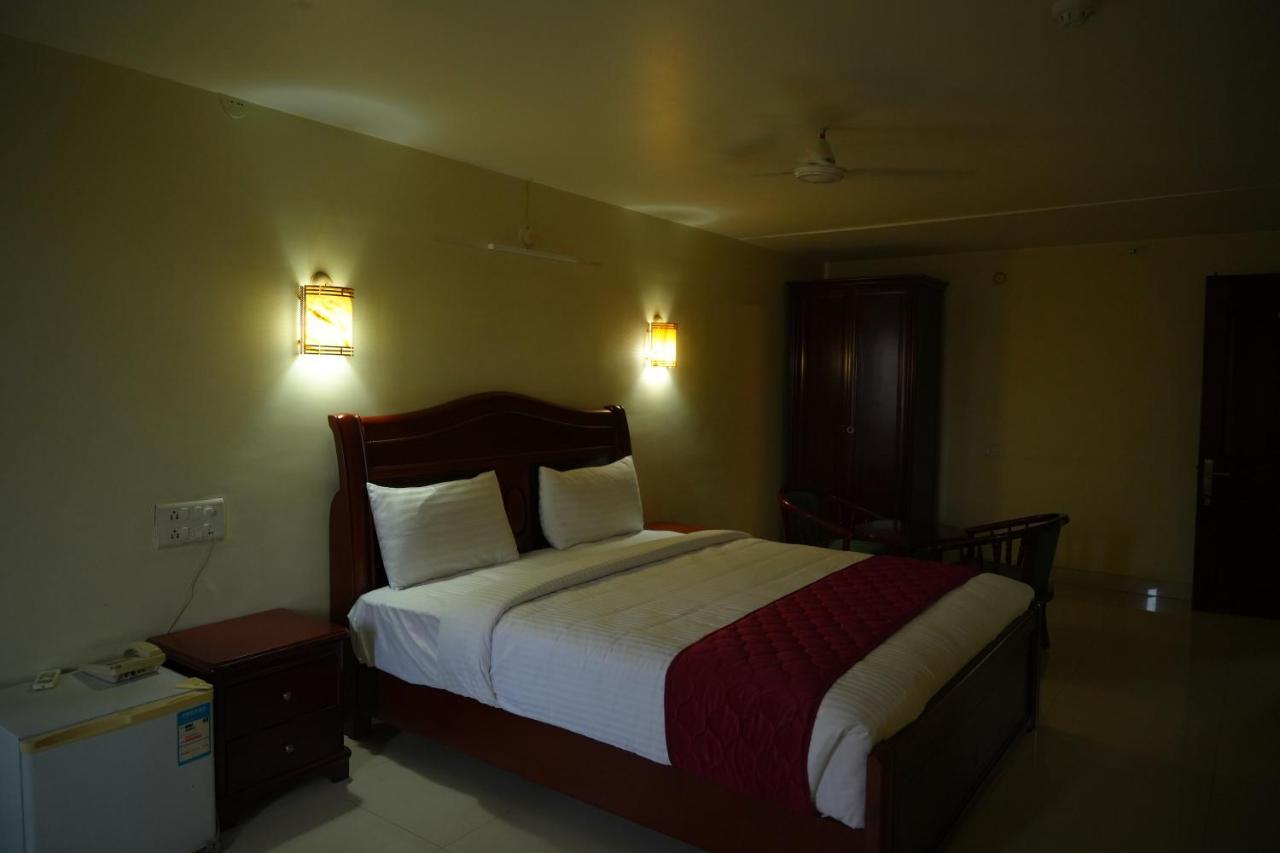Mg Zion Hotel Tirupati Exterior photo