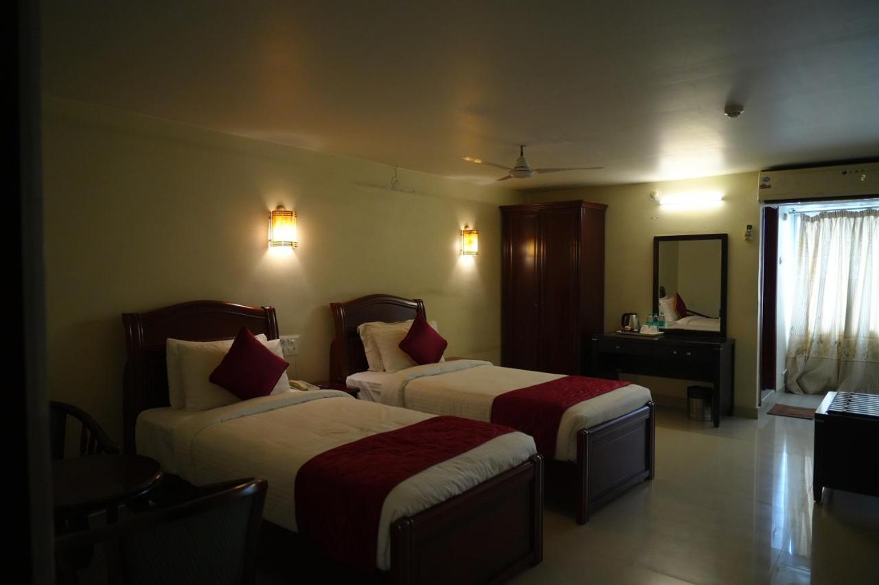 Mg Zion Hotel Tirupati Exterior photo